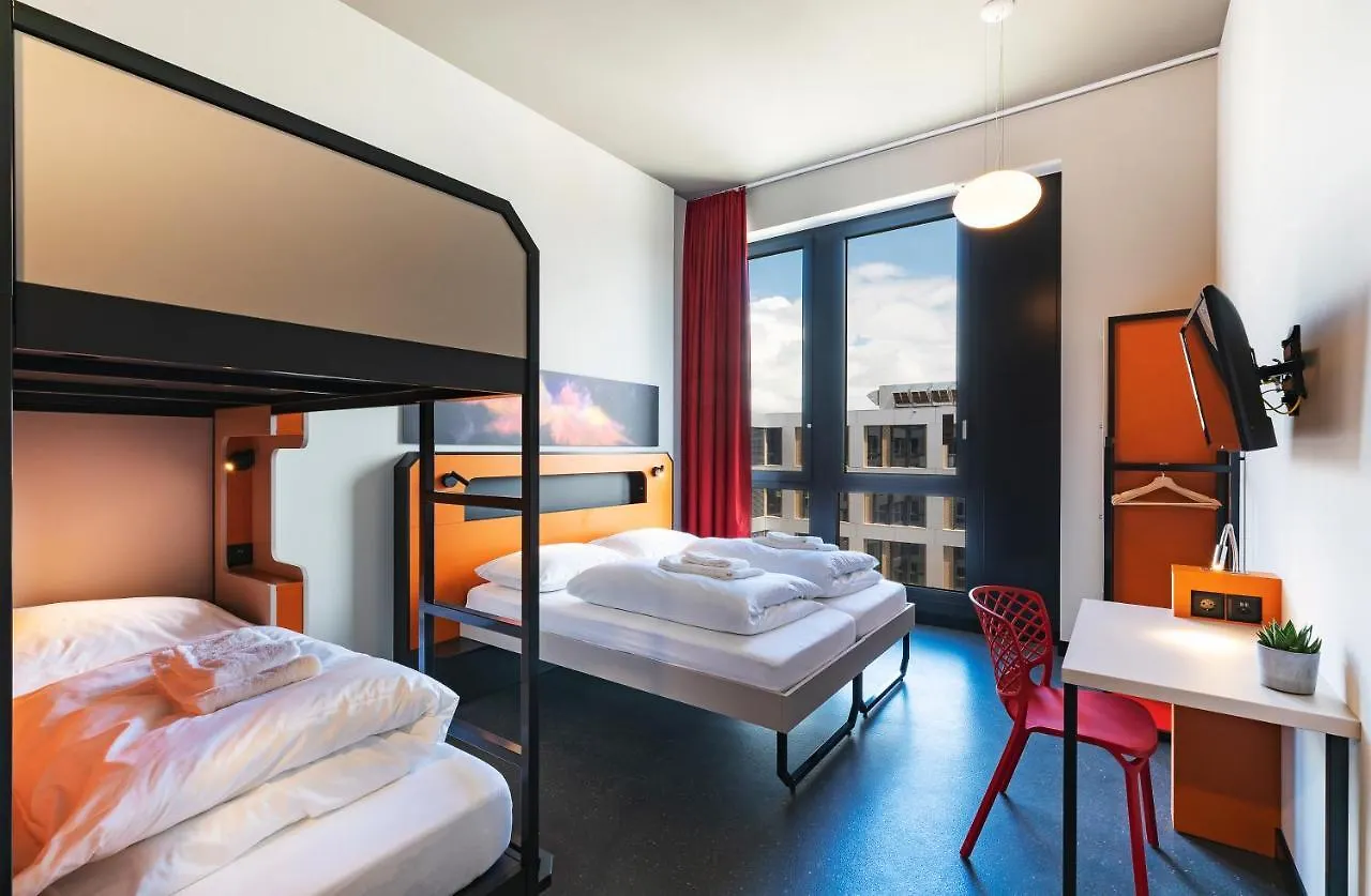 Meininger Hotel Geneve Centre Charmilles