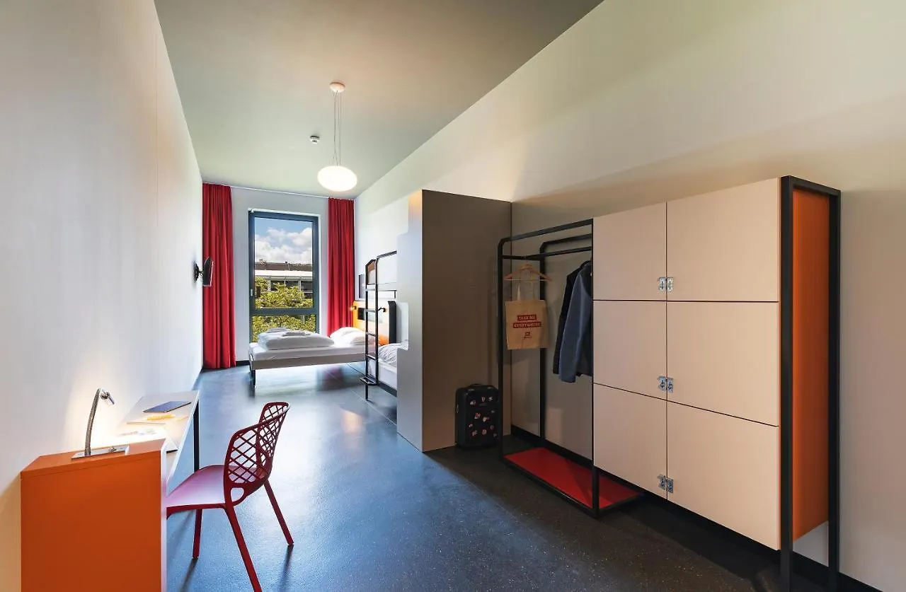 Meininger Hotel Geneve Centre Charmilles